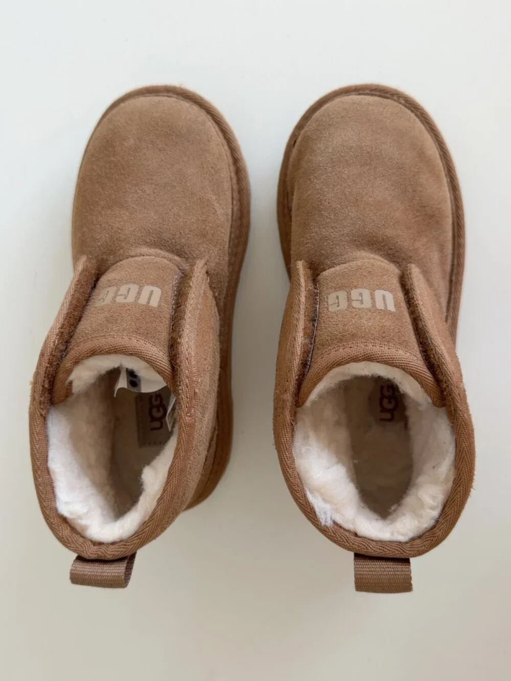 UGG Neumel EZ-Fit Chestnut Suede Shearling Boots Kids Size 12
